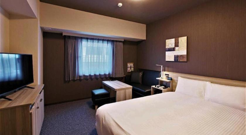 Hotel Route Inn Miyakonojo Bagian luar foto